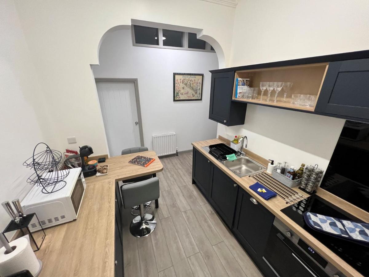 2 Bed Ground Floor Apartment, Sleeps 4 With Free Parking Harrogate Dış mekan fotoğraf